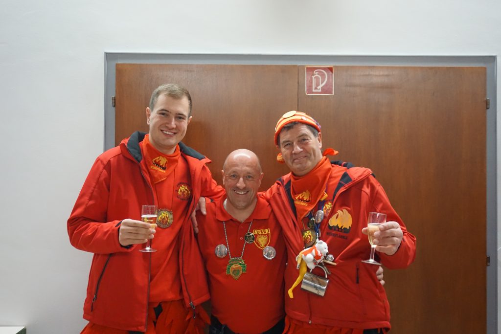 Impressionen von unseren Bunten Abenden 2023 - Sektempfang