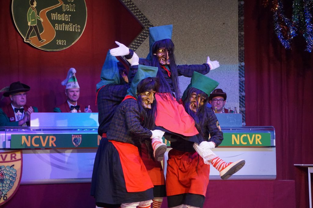 Impressionen von unseren Bunten Abenden 2023 - Tanz der Reblandhexen