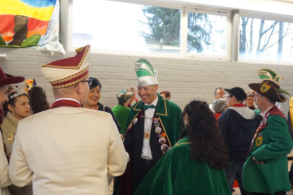 Impressionen von unseren Bunten Abenden 2023 - Sektempfang