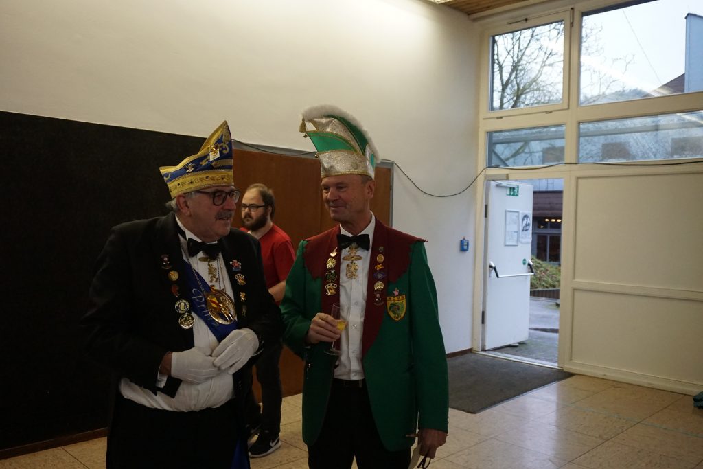 Impressionen von unseren Bunten Abenden 2023 - Sektempfang