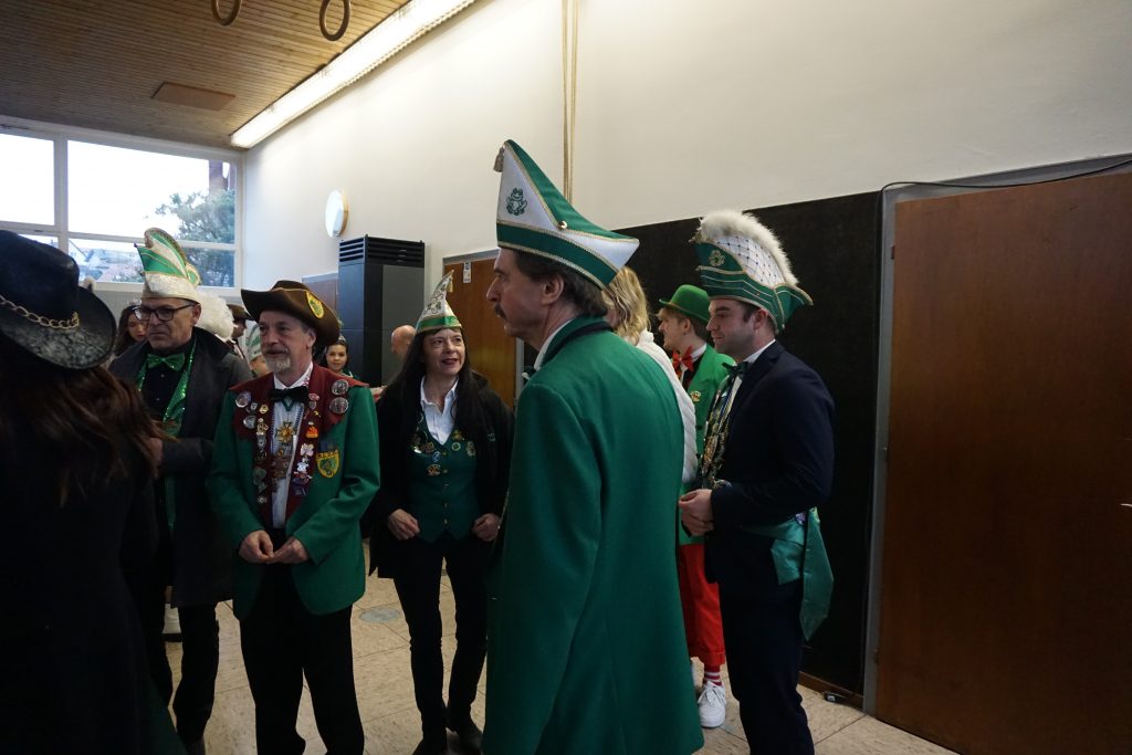 Impressionen von unseren Bunten Abenden 2023 - Sektempfang