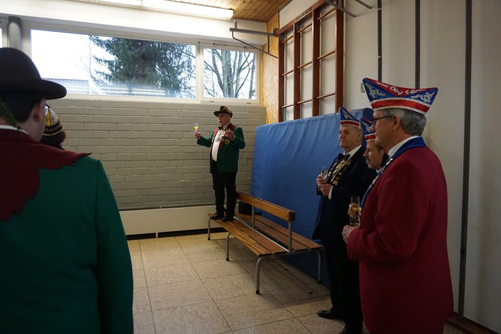 Impressionen von unseren Bunten Abenden 2023 - Sektempfang